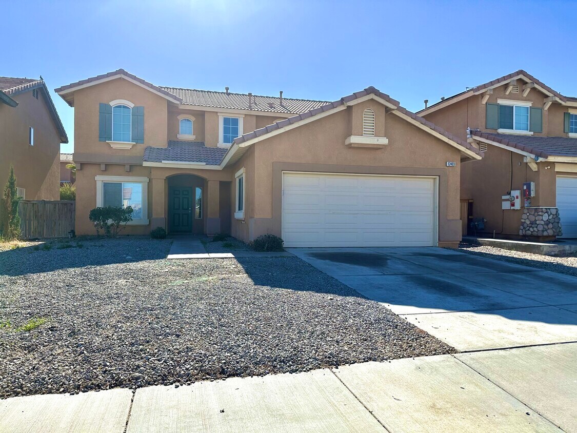 Primary Photo - 12403 Luna Rd
