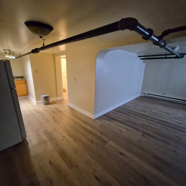 Foto del edificio - 7541 S Langley Ave