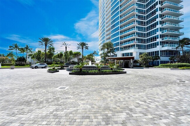 Foto del edificio - 50 South Pointe Dr