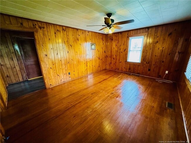 Building Photo - 233 S Broadridge Rd