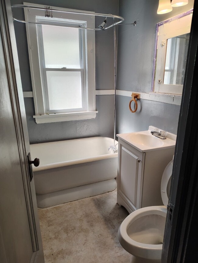 Photo - 11922-11924 Griffing Ave Apartment