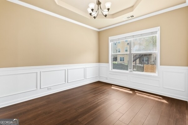 Building Photo - 3920 Lake Manor Way