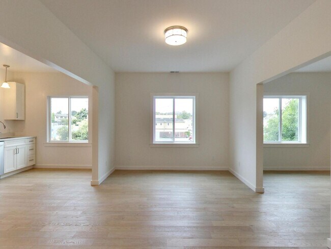 Foto del edificio - Outside Leasing - 1140 Chula Vista