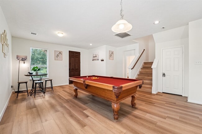 Foto del edificio - 4306 Lake Cypress Cir