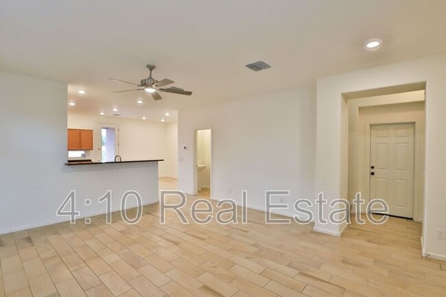 Foto del edificio - 5216 S 16th Pl