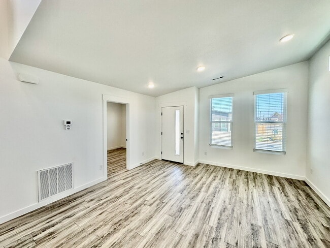 Photo - 1101 States Ave Apartment