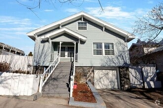 Building Photo - 505 N 5th St