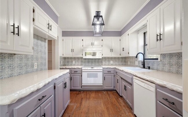 Building Photo - 7509 Dover Pl