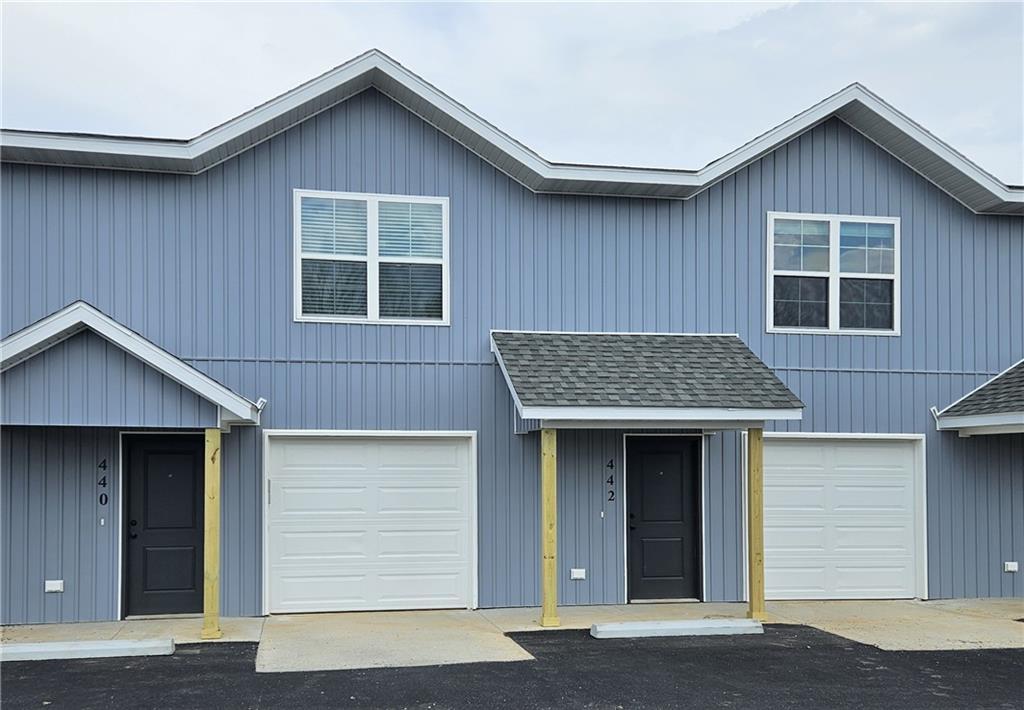 422 Blue Spgs St, Decatur, AR 72722 Townhome Rentals in Decatur AR