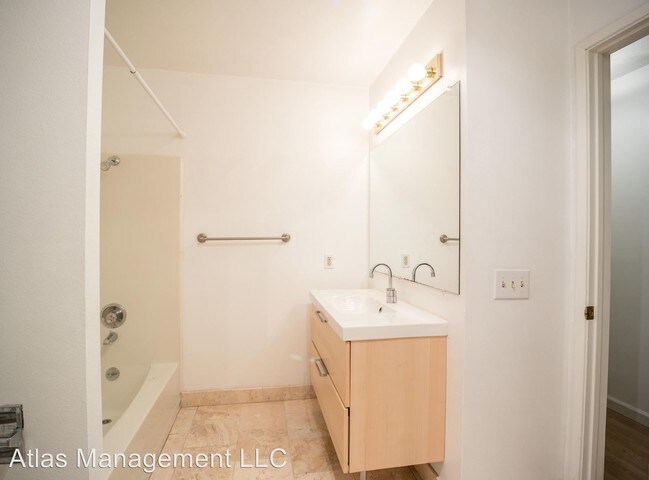 Foto del edificio - 15938 Quarry Rd