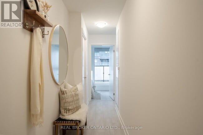 Building Photo - 1 Quarrington Ln