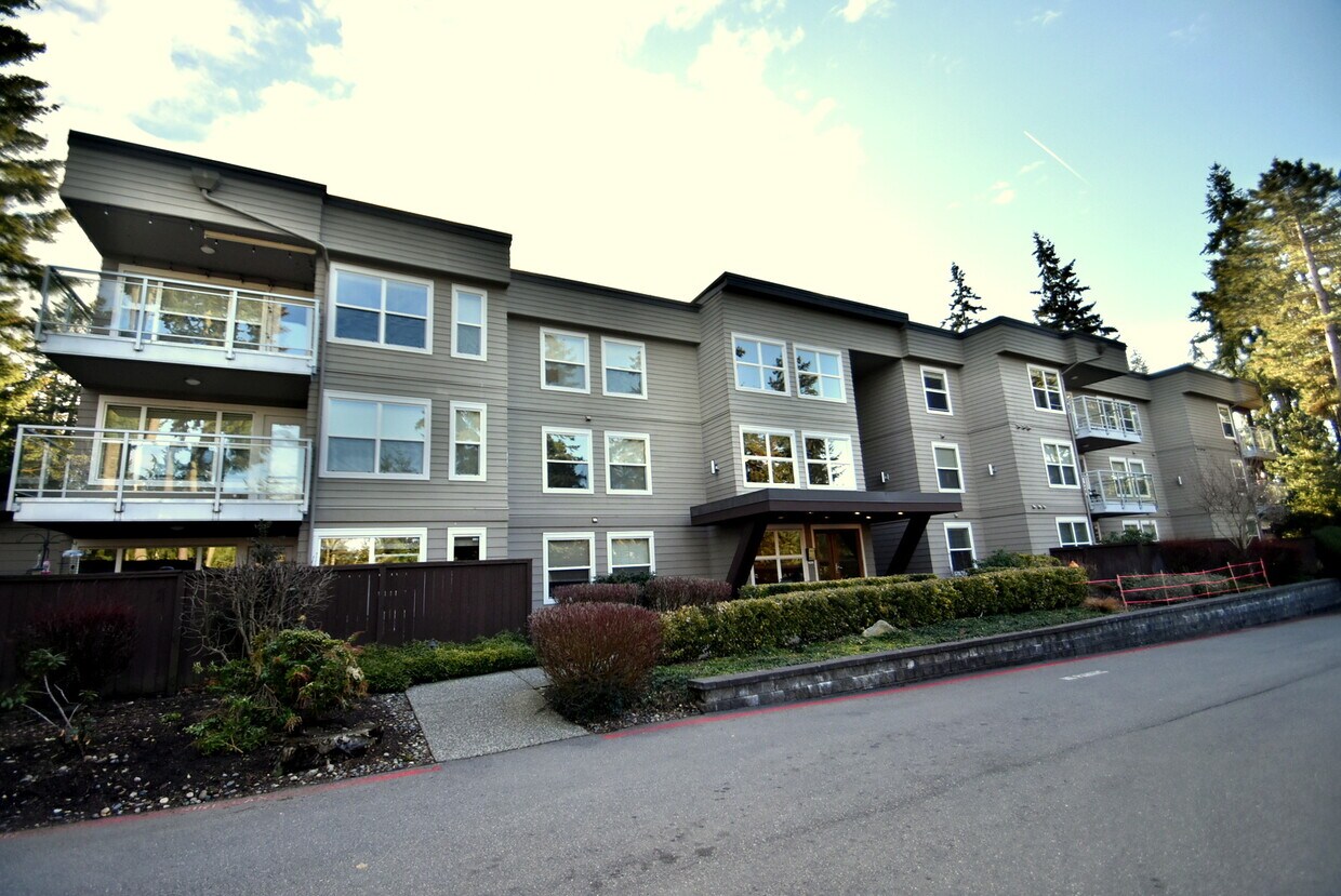 Primary Photo - 23015 Edmonds Way