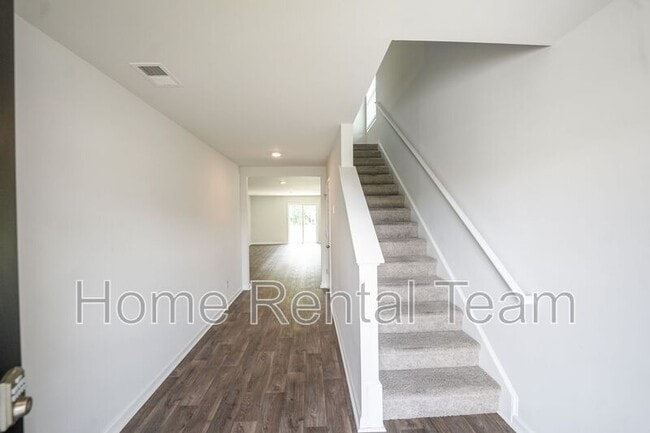 Building Photo - 459 Coconut Dr