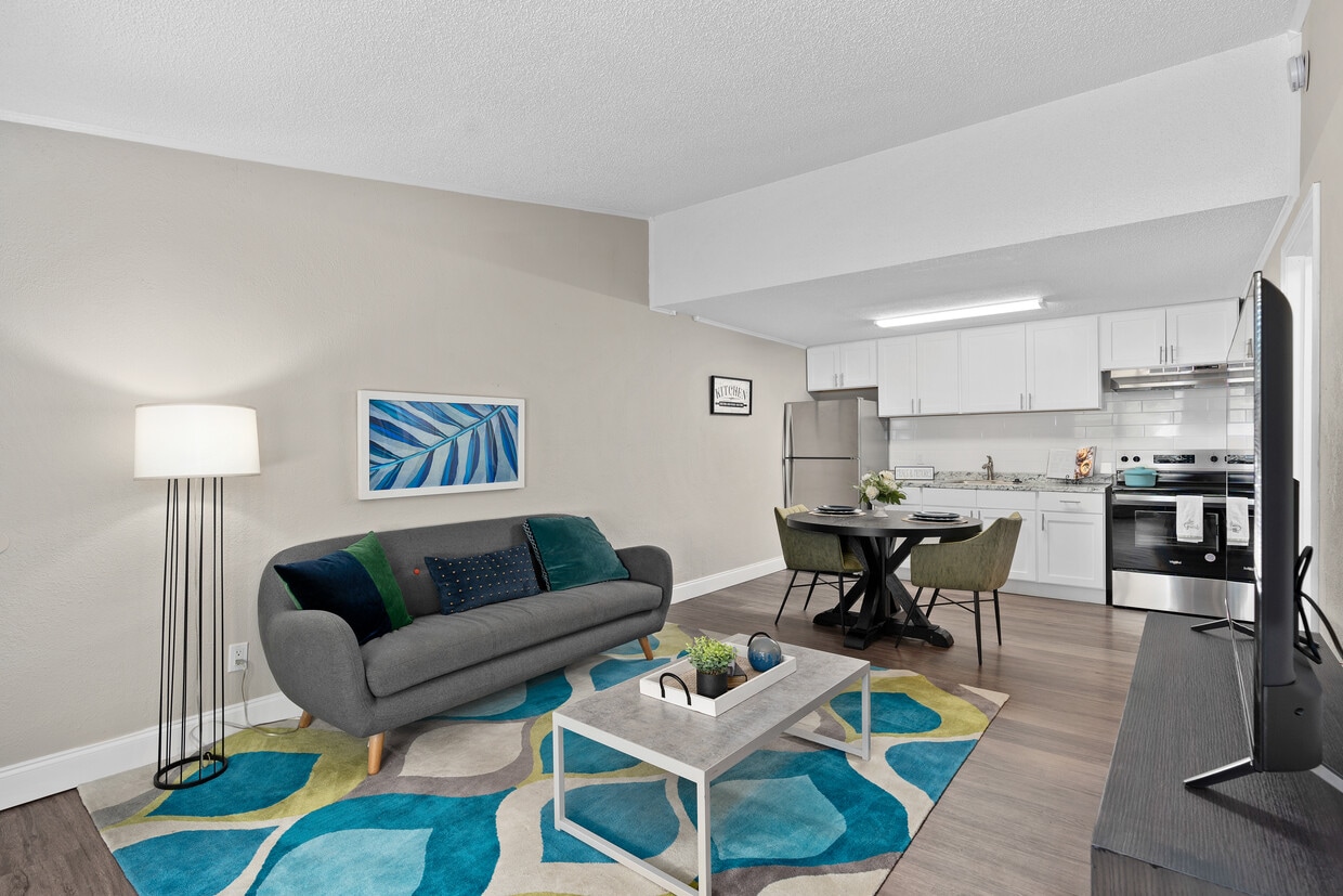 1 Bed Living space - Pinellas Pines