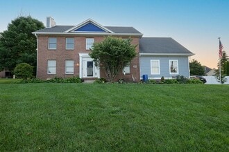Building Photo - 2610 Yorktown Ct