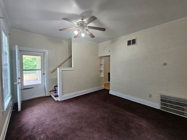 Building Photo - 2 Bedroom 1 Bath Duplex Kent Ohio 44240