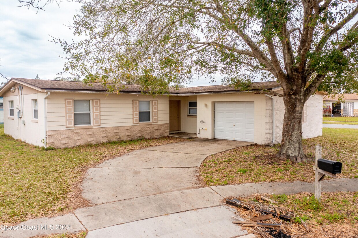 1030 S Mars Ct, Titusville, FL 32796 House Rental in Titusville, FL