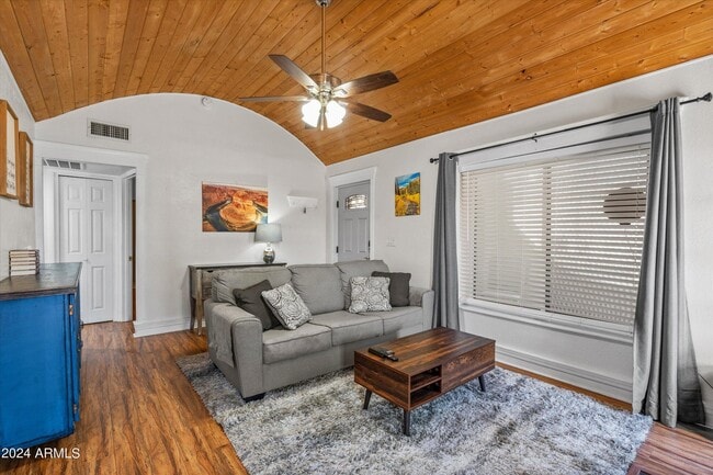 Building Photo - 437 N 18th St