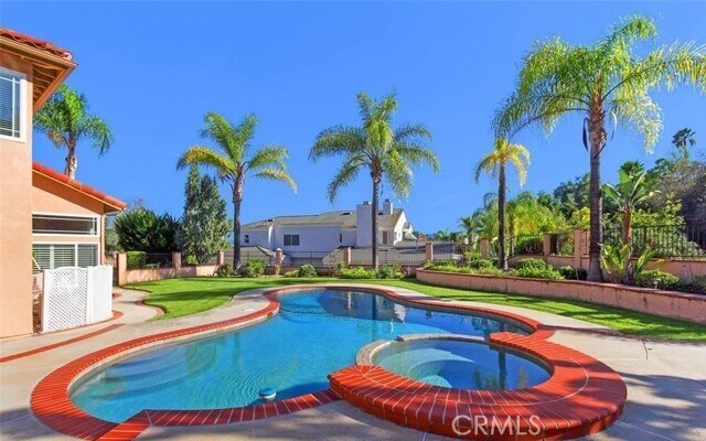 Foto principal - 915 N Plantation Ln