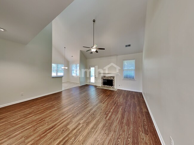 Foto del edificio - 2613 Silver Dust Drive