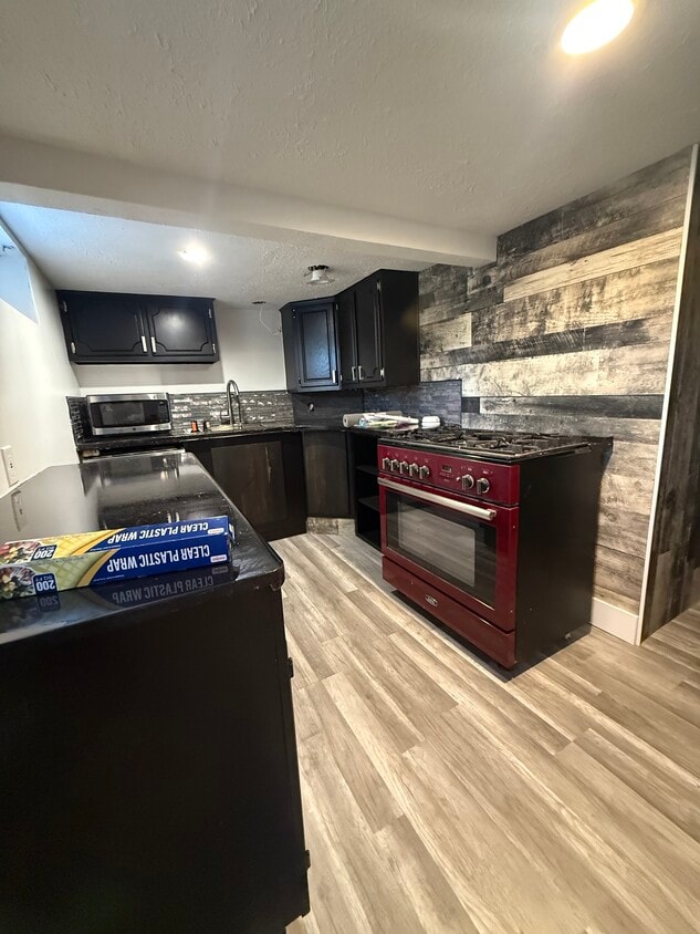 Foto principal - 830 S Clay St