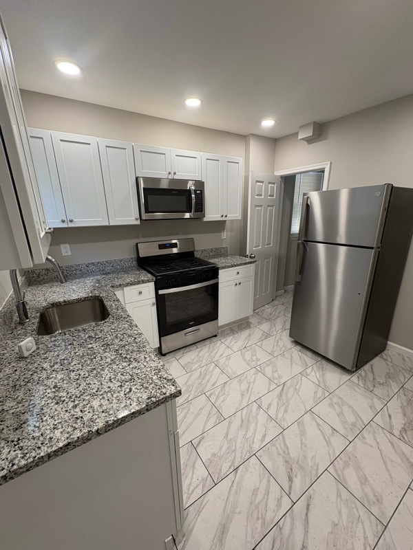 Photo - 2254 Cecil Ave