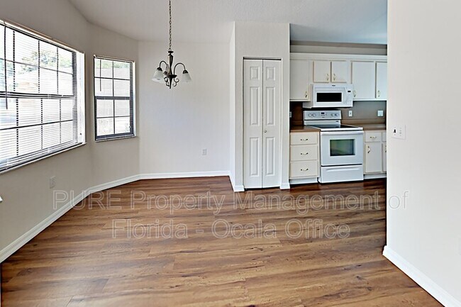 Foto del edificio - 3911 NE 22nd Ln