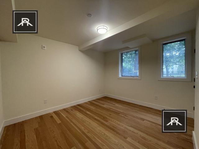 Building Photo - 3 bedroom in Brookline MA 02445