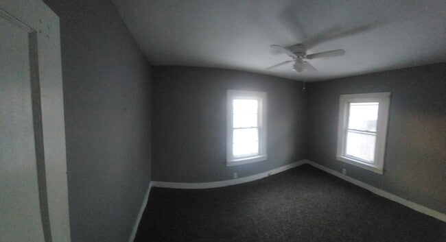 Foto del edificio - 244 N Fairmont Ave