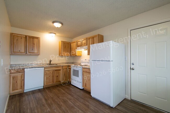 Foto del edificio - 2916-2924 Glendale Dr