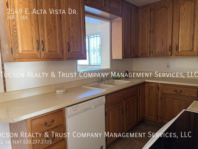 Foto del edificio - 2549 E Alta Vista St