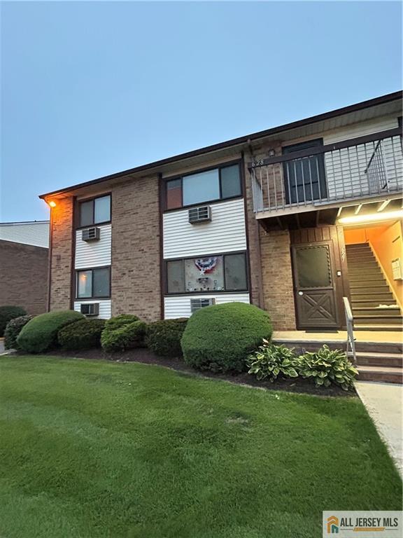 Foto principal - 628 Cricket Ln