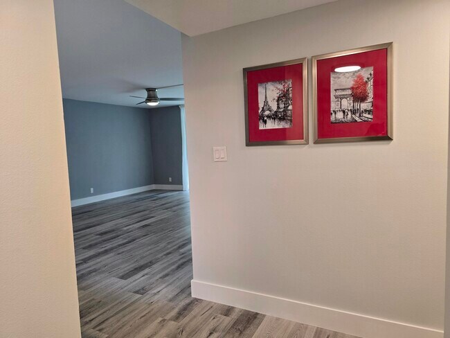 Building Photo - 1301 River Reach Dr