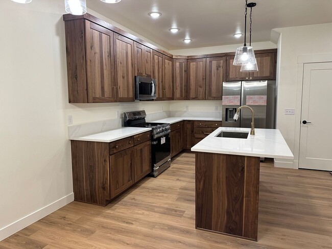 Building Photo - 1583 N Ravens Best Cir