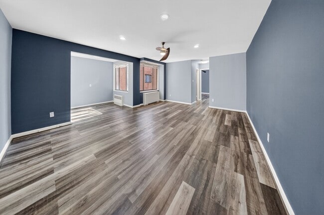 Foto del edificio - 5112 MacArthur Blvd NW