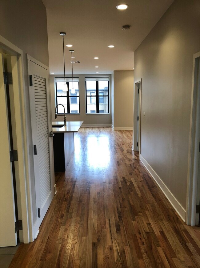 Foto del edificio - 3120 N Broadway