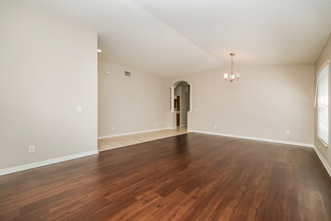 Foto del edificio - 9732 White Barn Way