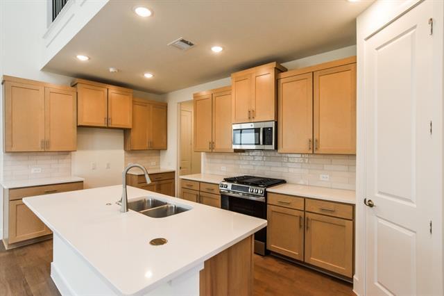 Foto del edificio - 14531 Durant Ln