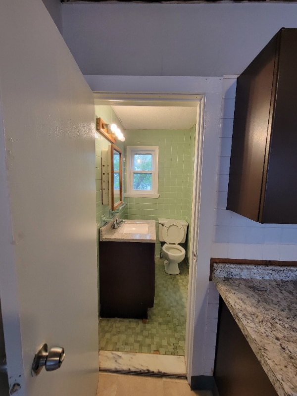 Building Photo - 155 Gelston St