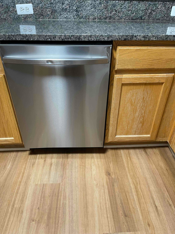 Foto del edificio - 5567 Acorn Ln