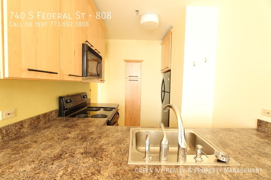 Primary Photo - 740 S Federal St