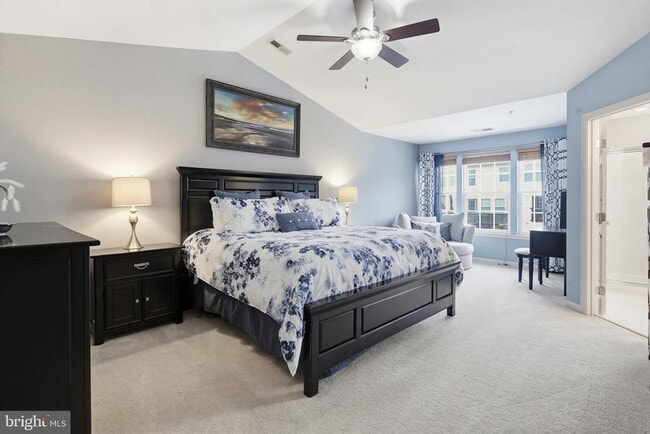Foto del edificio - 7061 Holly Springs Ln