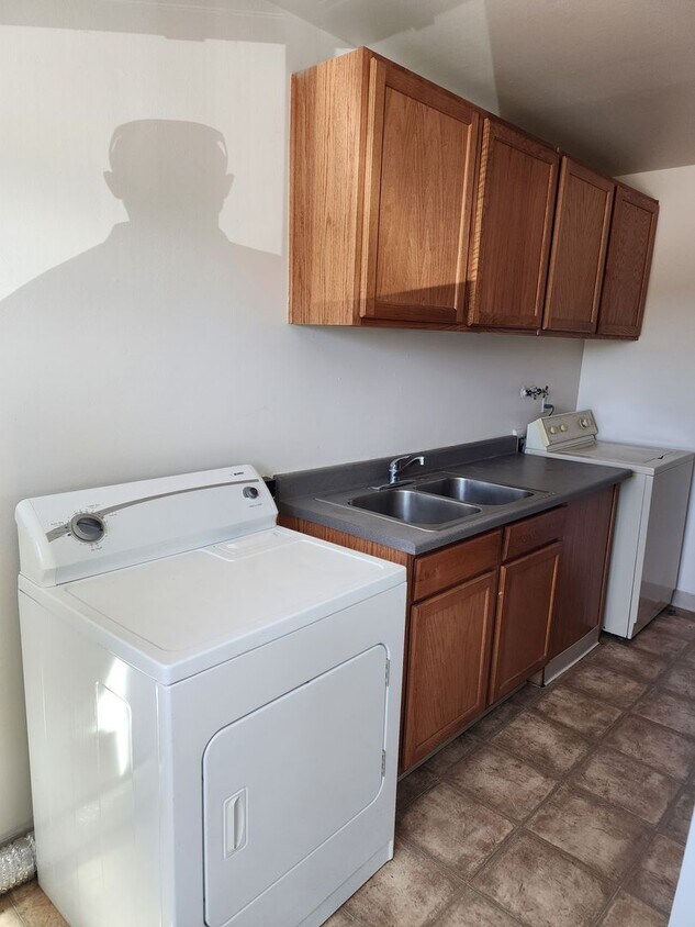 Foto principal - 1559 W 7th St