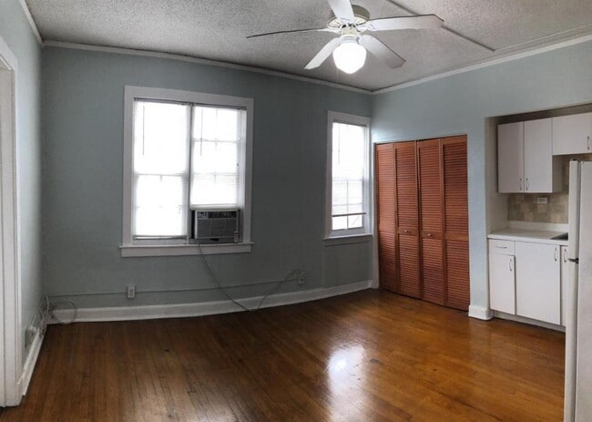Building Photo - 5101 Webster Ave., Apt. 14, WPB, FL 33405