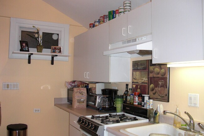 Foto del edificio - 1006 Garnett Pl