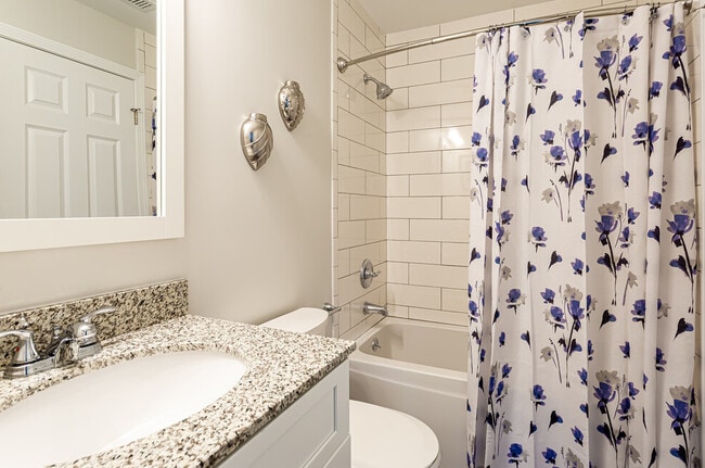 Building Photo - Northwoods Apartments