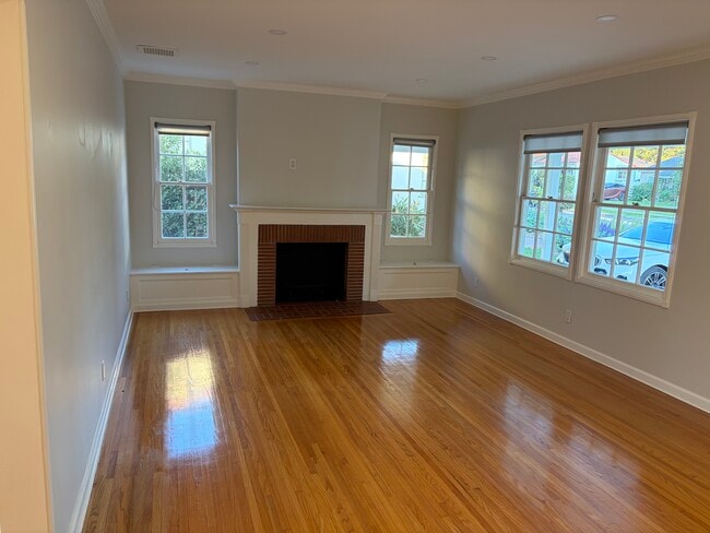 Foto del edificio - 851 Graynold Ave