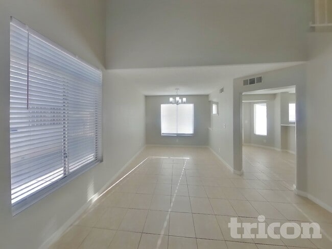 Building Photo - 1812 Wild Jan Dr