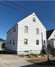 Building Photo - 10 16th St