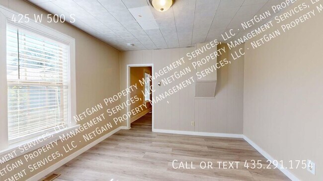 Building Photo - 2 Bedroom Milford Home